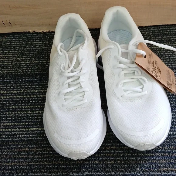 NWT Nike Revolution 7 Women's Road Running Shoes ,White-Size 9.5 - Picture 3 of 7